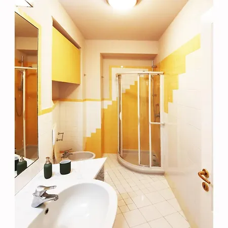 Due Dei Mille. Incantevole Casa In Centro Ad Apartamento *